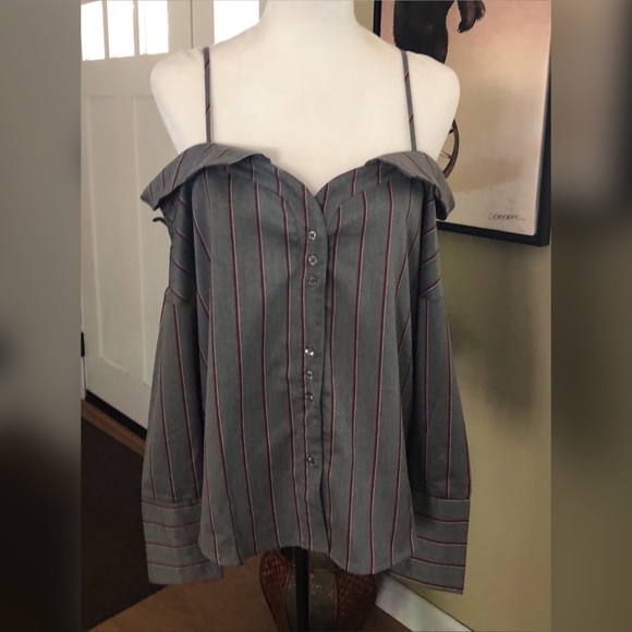 Long Sleeve Off Shoulder Button Down Top - Picture 4 of 5